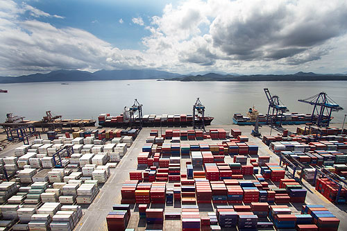 AEB prevê queda de 15% nas exportações brasileiras este ano