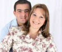 Brito pede título de cidadão ao Pastor Robson, da Comunidade Adonai Shalon Pastor Robson Chaves com a esposa Patricia