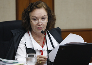 Dilma pede direito de reposta contra a candidata ao governo do DF Weslian Roriz Dilma pede direito de reposta contra a candidata ao governo do DF Weslian Roriz