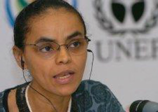 Marina pode voltar atrás na ideia de ser vice de Eduardo Campos Até 2014, os pontos centrais da decisão vão depender, primeiro, do quanto Eduardo Campos conseguir receber de transferência de intenções de voto antes endereçadas a Marina.