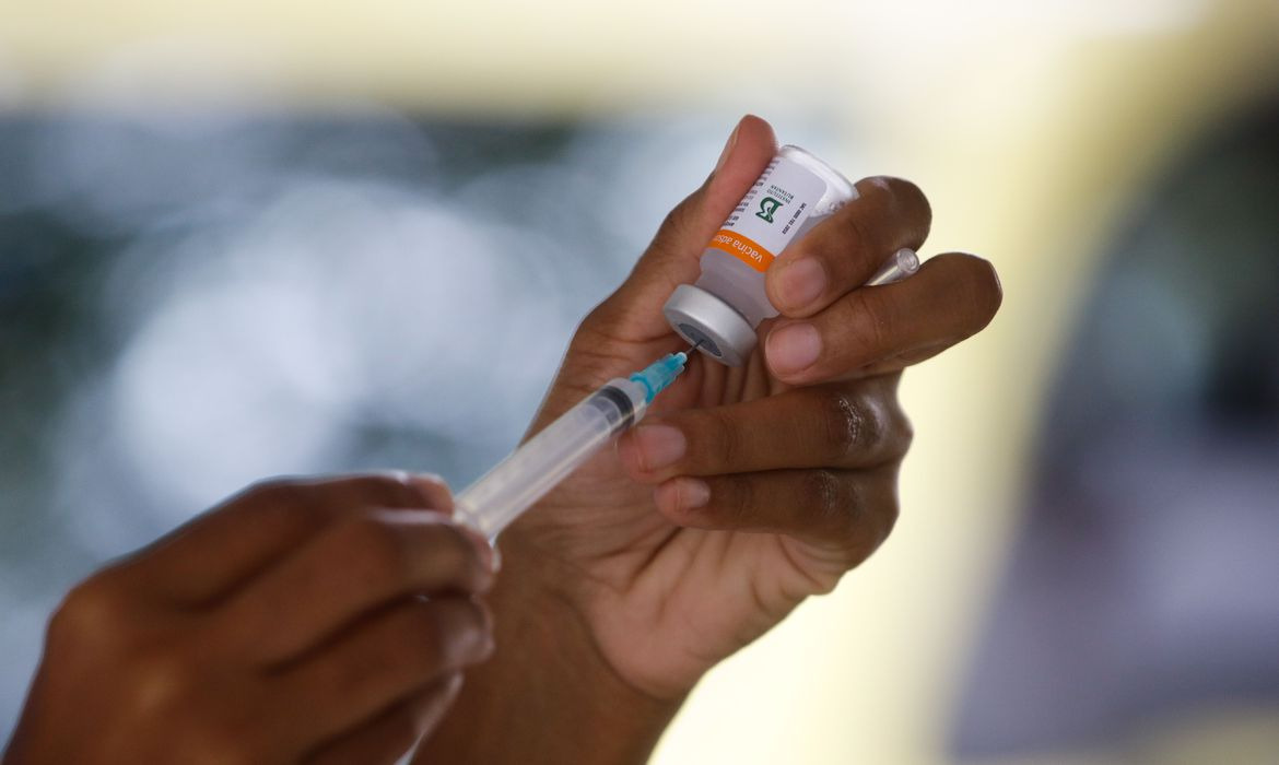 Saúde distribuirá mais 6,4 milhões de doses de vacinas contra covid-19 Foto: Agência Brasil
