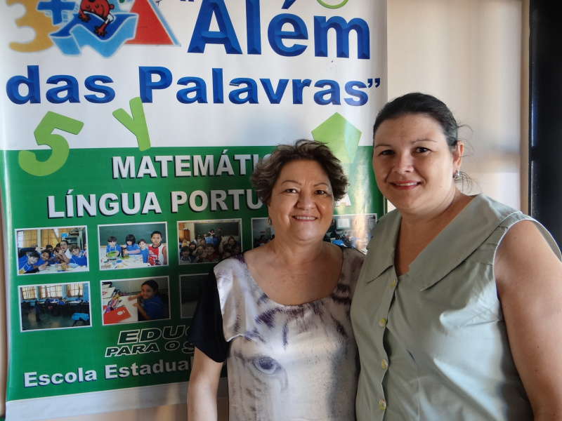 Diretora Vilma e a secretária Delza.
