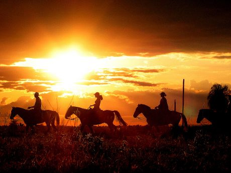 Agenda de eventos para Amambai e região Cavalgada da Fazenda São Geraldo, nos dias 16 e 17 de julho.