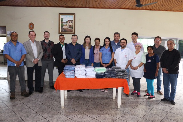 Sicredi Centro-Sul MS faz doação ao Lar do Idoso de Dourados Foto: Divulgação