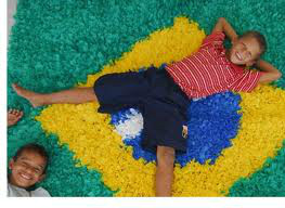 Dilma pede atenção para direitos de crianças e adolescentes Dilma pede atenção para direitos de crianças e adolescentes