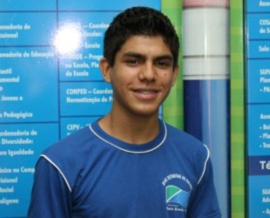 Aluno selecionado para o Parlamento Juvenil do Mercosul embarca amanhã para Uruguai