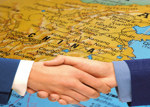 De acordo com o Diretor da Câmara de Comércio e Indústria Brasil-China, Kevin Tang, a China precisa ser mais eficiente e ter um melhor aproveitamento das suas terras que são limitadas e também dos seus recursos escassos de água.