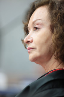 Ministra aplica multa a José Serra, Roberto Jefferson e PTB por propaganda eleitoral antecipada Nancy Andrighi, ministra do Tribunal Superior Eleitoral.