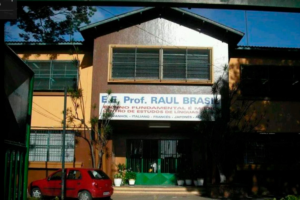 Fachada da Escola Estadual Prof. Raul Brasil, em Suzano (SP) Google Street View/Reprodu