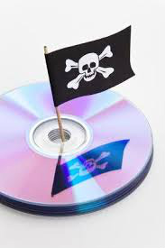 Especialistas debatem estratégias de combate à pirataria