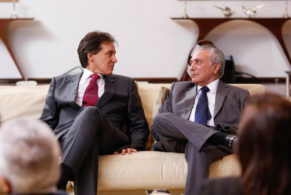 Presidente do Senado diz que reforma da Previdência fará o Brasil crescer Michel Temer e Eunício Oliveira conversaram sobre reformas da Previdência e trabalhista durante jantar com a bancada do PMDB do Senado Foto: Divulgação