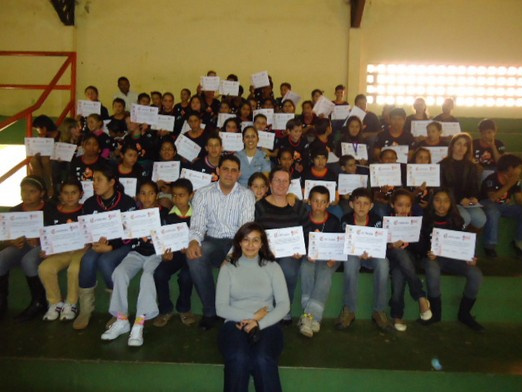 Proerd forma 1ª turma de alunos em Tacuru Proerd forma 1ª turma de alunos em Tacuru