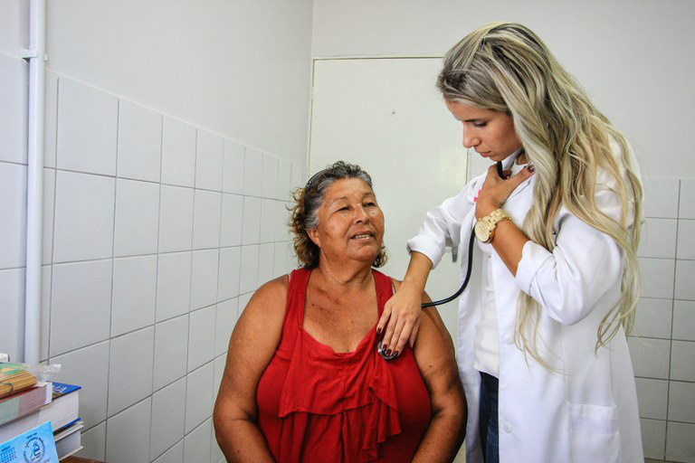 Mais Médicos oferece 372 vagas para brasileiros formados no exterior Profissionais devem escolher município de atuação até quinta-feira (16)Foto: Divulgação