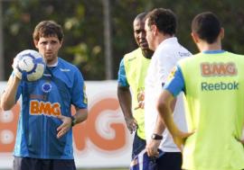 Cruzeiro: Montilo se diz pronto para encarar o Grêmio Cruzeiro: Montilo se diz pronto para encarar o Grêmio
