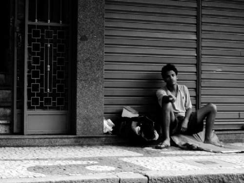 PM prende mais de 50 pessoas em protesto de sem-teto em São Paulo