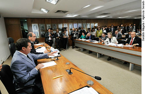 Marco civil da internet pode ser aprovado ainda nesta terça (22) Vital do Rêgo, relator na CCJ: marco preserva pluralidade da rede