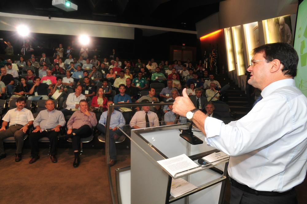 Fiems discute soluções para destinação dos resíduos sólidos nos municípios