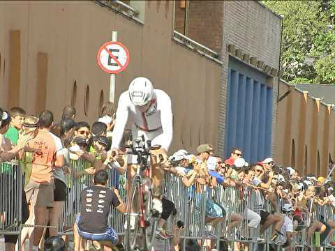 Esportes movimentam o turismo no Brasil Esportes movimentam o turismo no Brasil