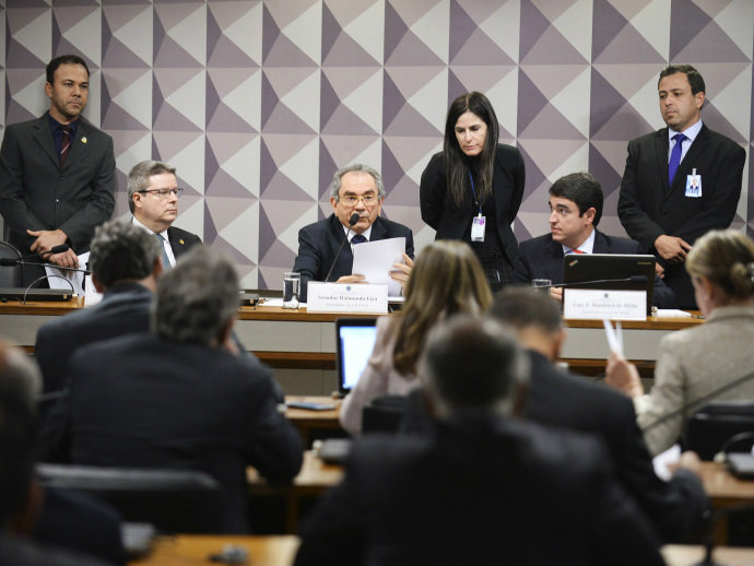 Começa reunião para votar relatório que defende que Dilma vá a julgamento Divulgação