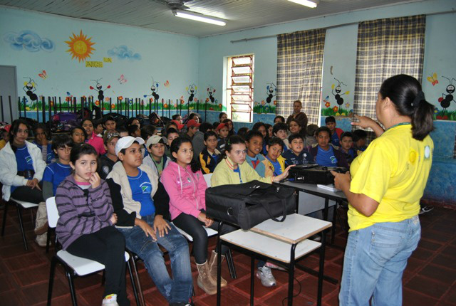 A turma do 5º ano da escola Felipe foi uma das que participou da palestra.