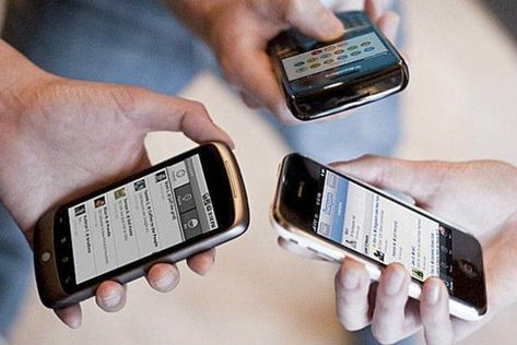 Número de celulares na China atingiu 1,3 bilhão em junho Número de celulares na China atingiu 1,3 bilhão em junho