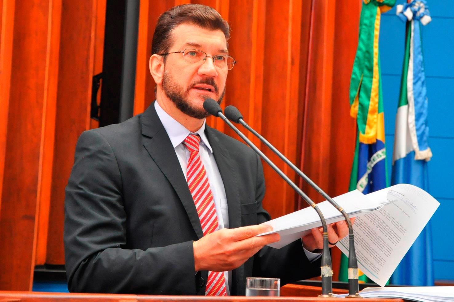 Programa Escola sem Partido volta a ser debatido na Assembleia Legislativa Deputado Pedro Kemp (PT) diz que o projeto é inconstitucional