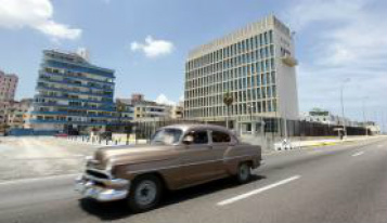 Prédio da Embaixada dos EUA em Havana, Cuba - Agência Lusa/EPA/Ernesto Mastrascusa/Direitos Reservados