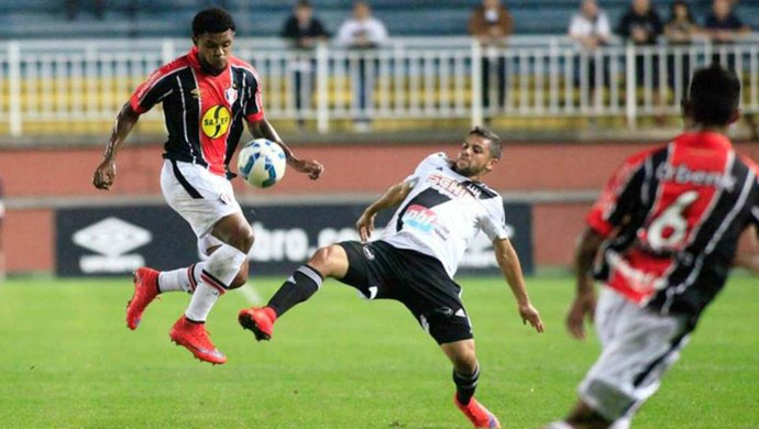 Joinville e Ponte Preta empatam e aumentam o jejum de vitórias