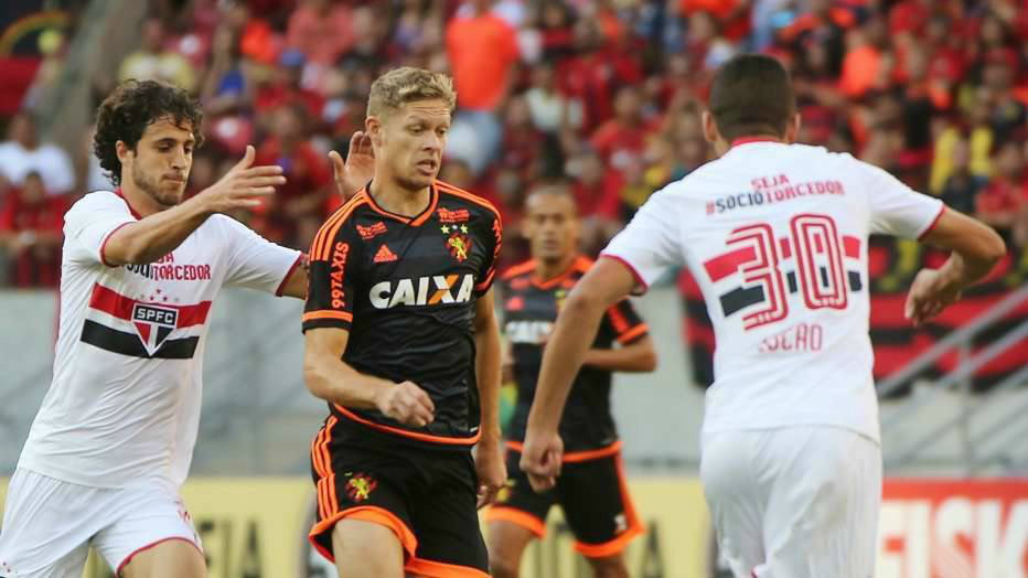 São Paulo não consegue segurar p Sport fora de casa, perdendo a cabeça e o jogo