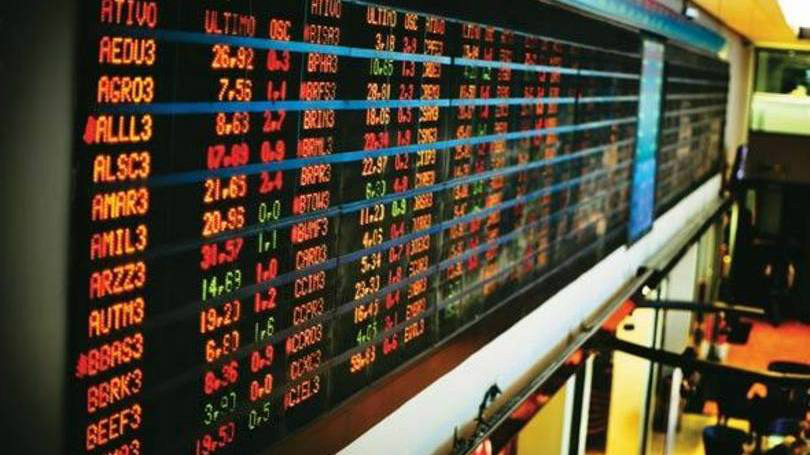 Bovespa volta a cair e fecha no menor nível em sete anos Bovespa volta a cair e fecha no menor nível em sete anos