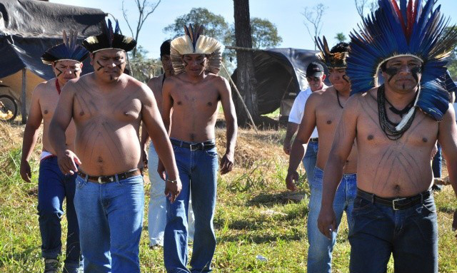 Decisão da Justiça manda índios saírem da reserva Buriti