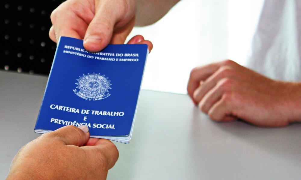 Vereador Darci busca agilizar a emissão das carteiras no município / Foto: Ilustrativa