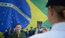Ministério da Defesa quer apoio privado para esporte militar Felipe Wu, medalhista olímpico no tiro esportivo, durante cerimônia de condecoração de personalidades com a Medalha do Mérito Desportivo MilitarFoto: Divulgação