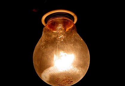 Horário de verão deve reduzir em 5,2% a demanda de energia elétrica em MS Horário de verão deve reduzir em 5,2% a demanda de energia elétrica em MS