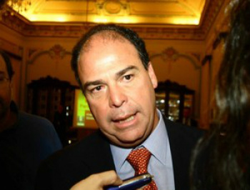Ministério da Integração Nacional nega em nota acusações sobre irregulari Ministro da Integração Nacional, Fernando Bezerra (PSB)