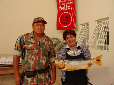 PMA doa pescado apreendido no rio Piquiri para Associação dos Renais Crônicos em Campo Grande