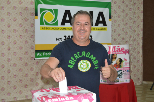 Clemente Martins Júnior é o novo presidente da Associação Comercial de Amambai Empresário Clemente Júnior vai presididir nos próximos anosFoto: Moreira Produções