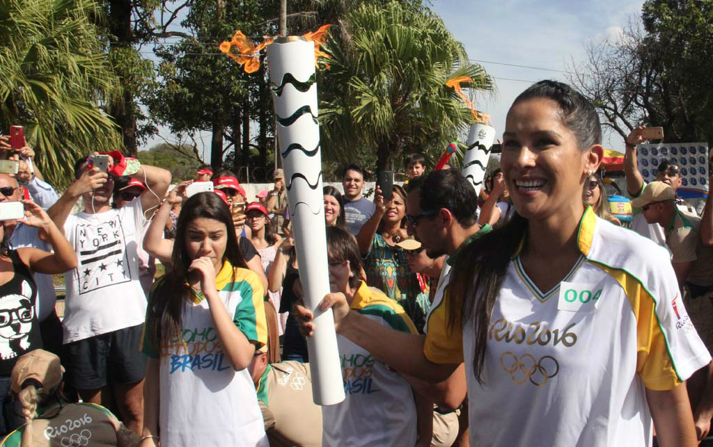 Representando o maior evento esportivo do mundo, tocha olímpica percorre 40 km