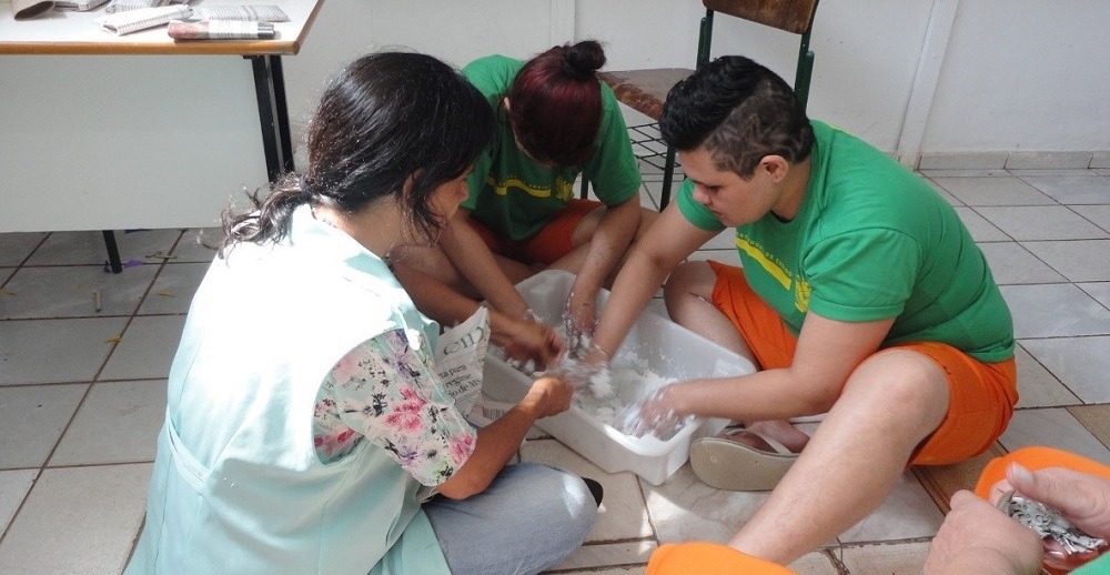 Mês das mães tem atividades de reinserção social em presídios femininos de MS