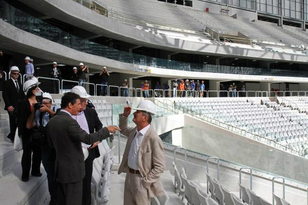 Governo federal, Fifa e Comitê Organizador Local (COL) visitaram o estádio - Paulino Menezes/Portal da Copa/ME