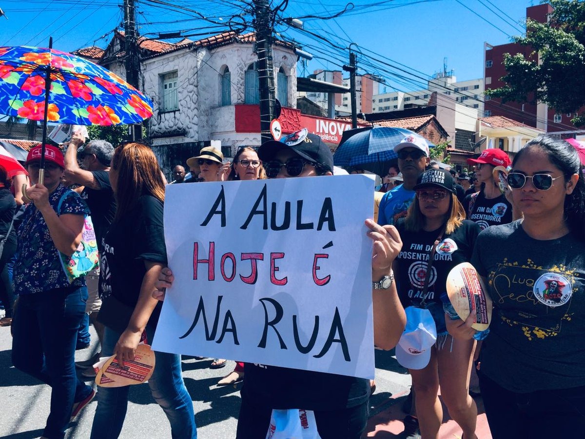 Em Fortaleza, 100 mil pessoas percorreram as ruas da cidade (Foto: Amanda Sampaio)