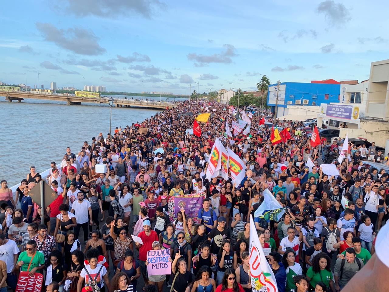 Registro da marcha que percorreu São Luis, a capital do Maranhão (Foto: Divulgação)