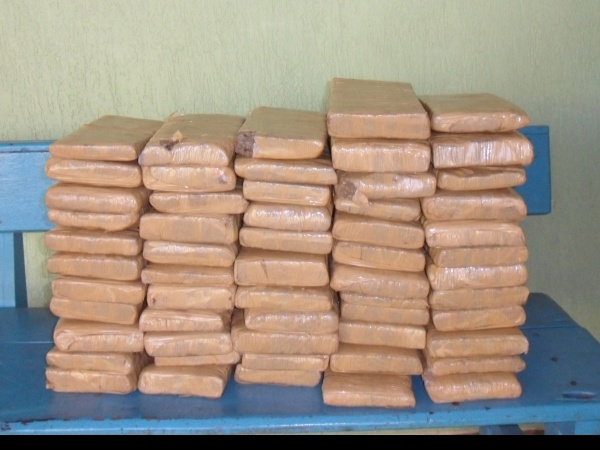 PM prende acusado por tráfico internacional de drogas