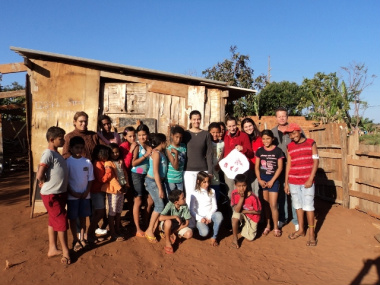 Operadora logística colabora com associação voluntária de apoio educacional para construção de sede em Campo Grande