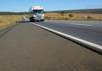 Governo prevê leiloar mais quatro trechos de rodovias em 2013 No dia 27 deste mês ocorrerá o leilão da BR-163 no Mato Grosso.