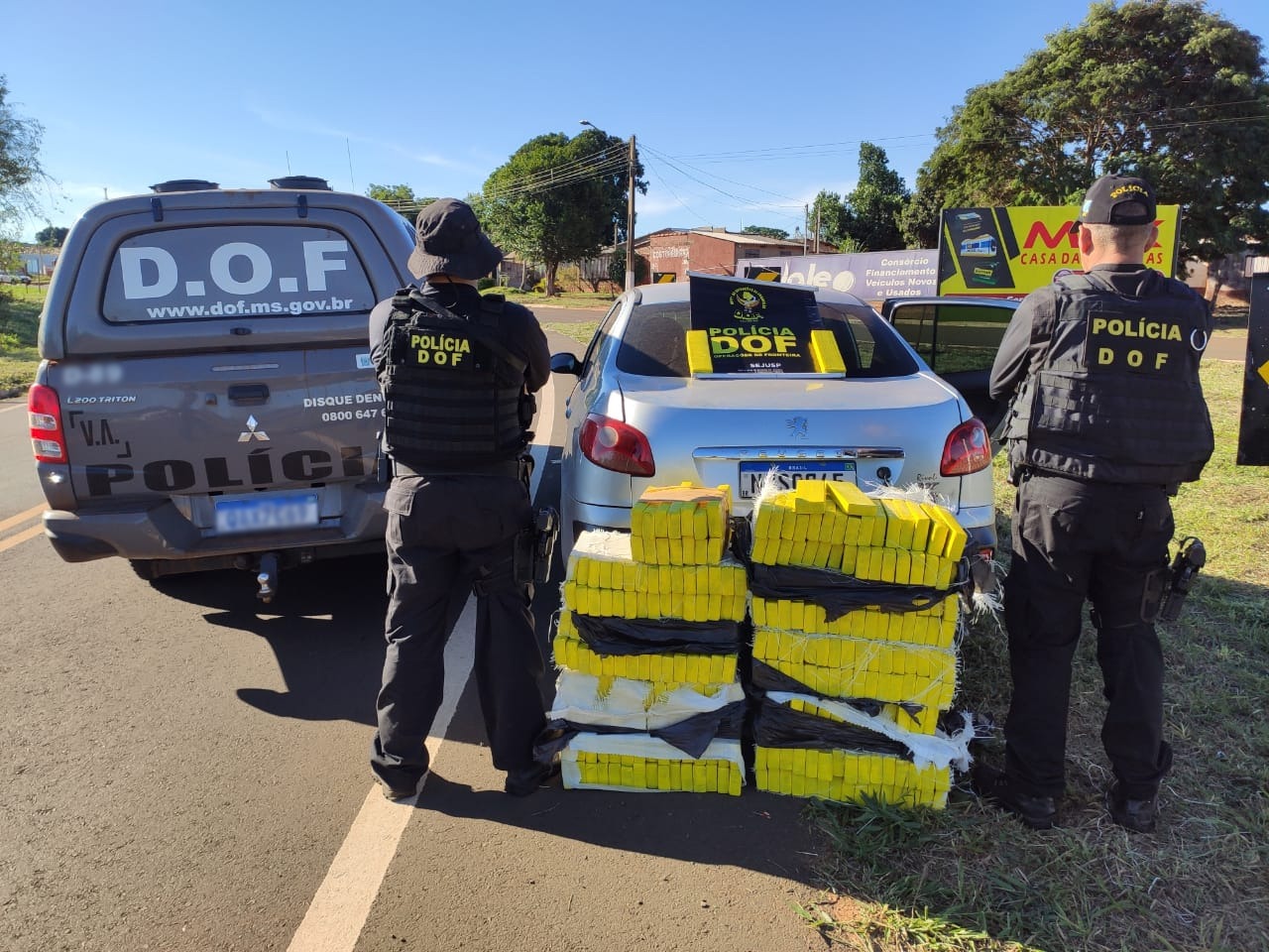 Adolescente com mais de 200 quilos de maconha foi apreedido pelo DOF Foto: Divulgação/DOF