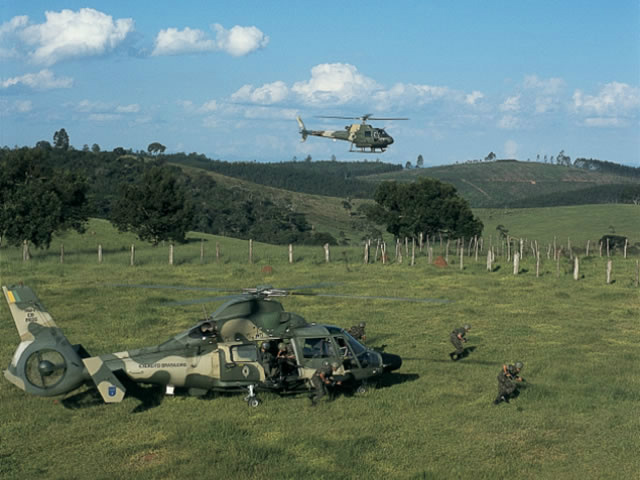 O objetivo do apoio foi dar suporte logístico aos pilotos e suas aeronaves com campo de pouso / Foto: 3º B Av Ex
