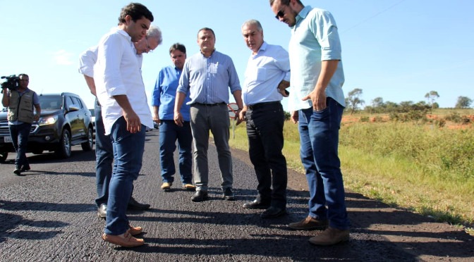 Governador Reinaldo Azambuja vistoria obras no município de Corguinho / Foto: Chico Ribeiro