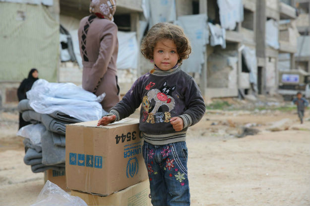 ONU envia ajuda urgente para milhares na fronteira entre Síria e Jordânia Entrega de ajuda humanitária na Síria. Foto: Acnur/ B. Diab