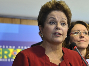 Presidenta diz que não se manifesta sobre mensalão Presidenta diz que não se manifesta sobre mensalão